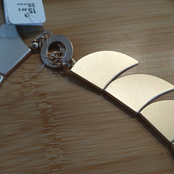 Parfois Matt Golden Necklace, earrings New With Tags. Jewelry Accessories - Picture 8 of 14